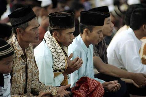 ¿Creyentes o Críticos? Un Vistazo Profundo al Islam en Indonesia a Través de 'Conversion and Apostasy in Contemporary Indonesia'